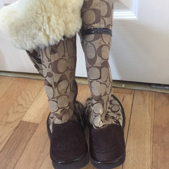 Coach Nikole signature winter boot - Picture 3 of 6
